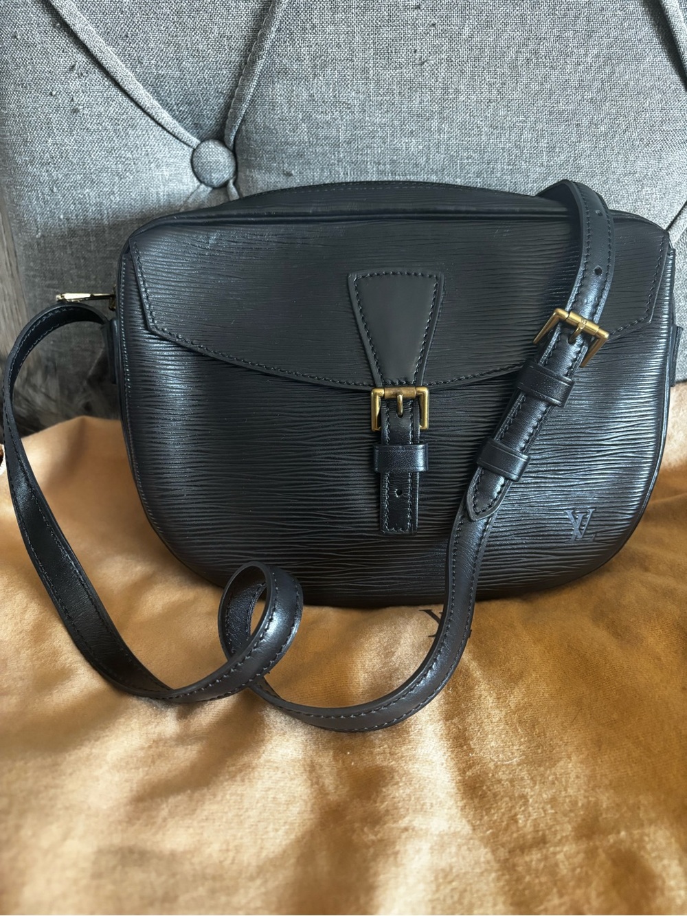 LV Epi Jeune Fille Black Leather Crossbody Bag with Adjustable Strap